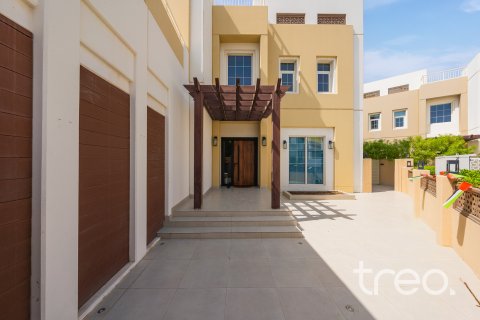 Villa til salgs i Mudon, Dubai, Emiratene 3 soverom, 343.74 kvm Nr. 733147 - Foto 3