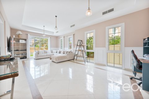 Villa til salgs i Mudon, Dubai, Emiratene 3 soverom, 343.74 kvm Nr. 733147 - Foto 4