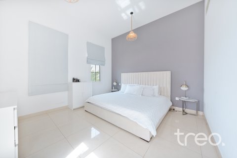 Villa til salgs i Mudon, Dubai, Emiratene 3 soverom, 343.74 kvm Nr. 733147 - Foto 14