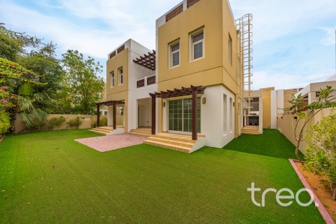Villa asukohaga Mudon, Dubai, AÜE: 3 magamistoaga, 395.77 m² Nr 733144