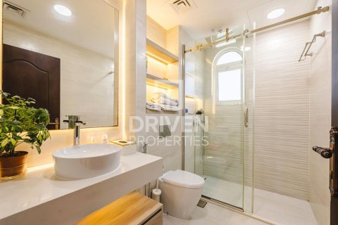 Villa til salgs i The Villa, Dubai, Emiratene 5 soverom, 2099.42 kvm Nr. 741680 - Foto 24
