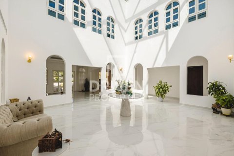 Villa til salgs i The Villa, Dubai, Emiratene 5 soverom, 2099.42 kvm Nr. 741680 - Foto 3