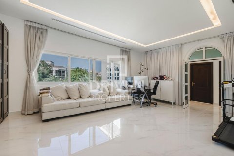 Villa til salgs i The Villa, Dubai, Emiratene 5 soverom, 2099.42 kvm Nr. 741680 - Foto 21