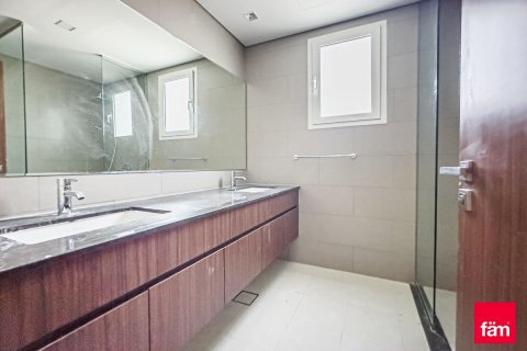 Casa urbana para arrendamento em Dubai, EAU 4 quartos, 391.1 m2 № 725976 - foto 14