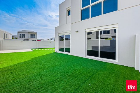 Řadový dům v Dubai, SAE 4 ložnice, 391.1 m² Č.: 725976