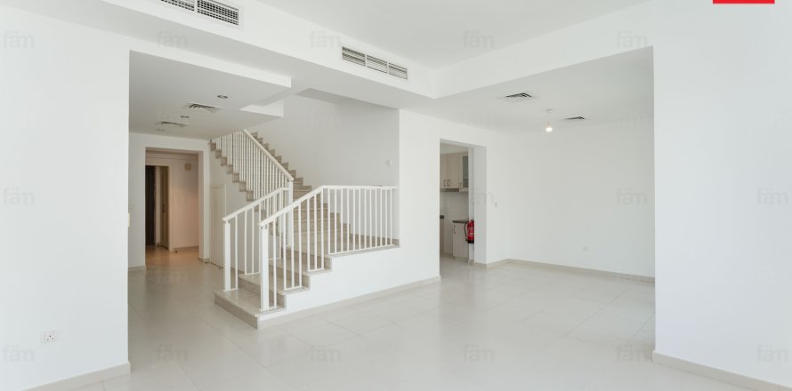 Таунхаус в Рим, Дубай, ОАЭ 3 спальни, 235.4м2 № 614265
