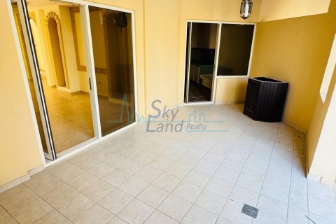 Villa til leje i Jumeirah, Dubai, UAE 4 soveværelser, 325 kvm № 686604 - foto 9