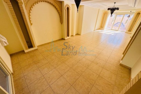 Villa til leje i Jumeirah, Dubai, UAE 4 soveværelser, 325 kvm № 686604 - foto 26