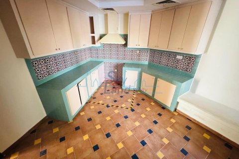 Villa til leje i Jumeirah, Dubai, UAE 4 soveværelser, 325 kvm № 686604 - foto 8
