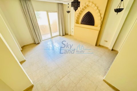 Villa til leje i Jumeirah, Dubai, UAE 4 soveværelser, 325 kvm № 686604 - foto 4