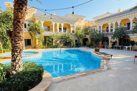 Villa til leje i Jumeirah, Dubai, UAE 4 soveværelser, 325 kvm № 686604 - foto 19