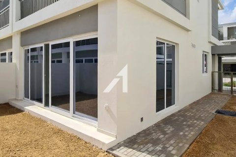 Снять в аренду таунхаус в The Roots Akoya Oxygen, Дубай, ОАЭ 3 спальни, 170м2, № 686608 - фото 18