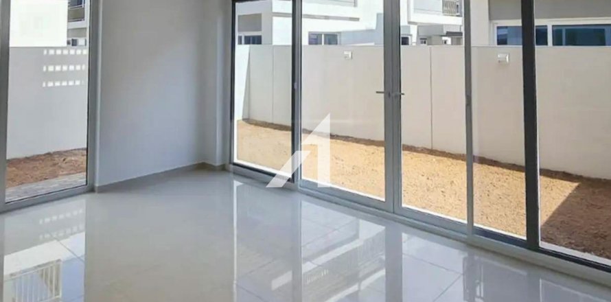 טאונהאוס ב The Roots Akoya Oxygen, Dubai, איחוד האמירויות 3 חדרי שינה, 170 מ"ר מספר 686608