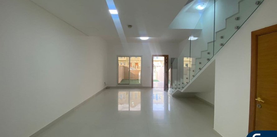 Villa Jumeirah Village Circle, Dubaijā, AAE 4 istabas, 236 m2 Nr. 667506
