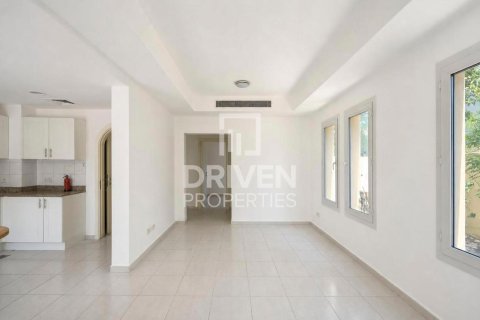 Vilă de vânzare în The Springs, Dubai, EAU 2 dormitoare, 241.27 mp.  №765204 - poză 3