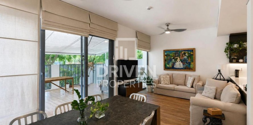 Tilal Al Ghaf、Dubai、UAEにあるタウンハウス 4ベッドルーム、207.82 m2 No765201