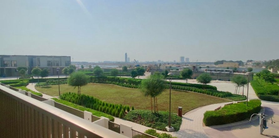 Villa Dubaijā, AAE 3 istabas, 161 m2 Nr. 753370