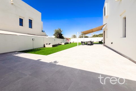 Vilă de vânzare în Reem, Dubai, EAU 4 dormitoare, 542 mp.  №753654 - poză 10