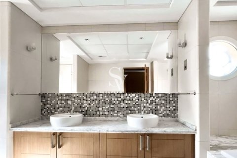 Jumeirah Park, Dubai, संयुक्त अरब अमीरात में विला, 5 बेडरूम, 800 वर्ग मीटर, संख्या 698748 - फ़ोटो 14