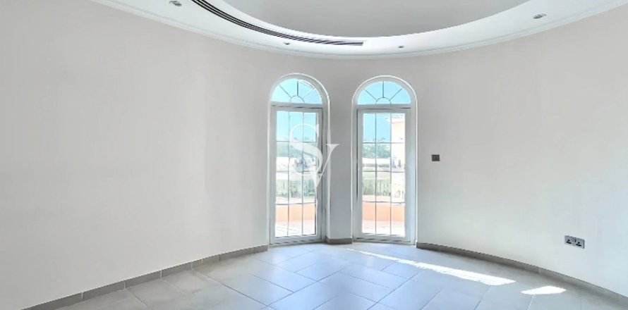 Willa w Jumeirah Park, Dubai, ZEA 5 sypialnie, 800 mkw. nr 698748