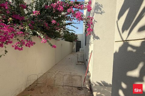 Villa til leje i Al Furjan, Dubai, UAE 4 soveværelser, 611.3 kvm № 661552 - foto 11