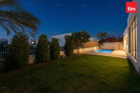 Vilă de închiriat în Al Furjan, Dubai, EAU 4 dormitoare, 611.3 mp. №661552 - poză 19