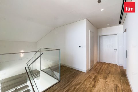 Villa en venta en Dubai, EAU 5 dormitorios, 882.8 m2 № 661550 - foto 12