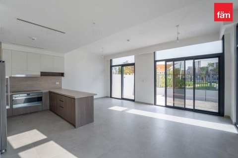 Вилла Дубай, БАӘ-да 3 жатын бөлмелер, 168 м² № 661548 - фото 2