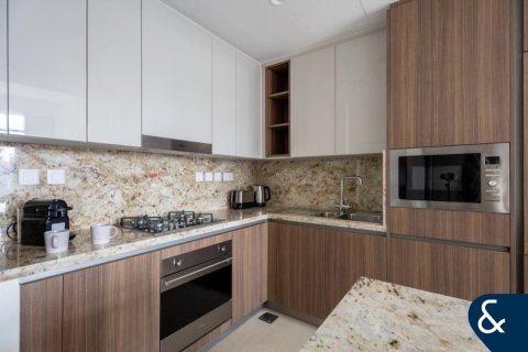 Appartamento in vendita a Downtown Dubai (Downtown Burj Dubai), Dubai, EAU 2 camere da letto, 128 mq. № 666864 - foto 5