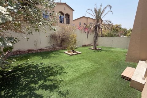 Dubai Land, Dubai, BAE’de kiralık villa 4 yatak odası, 426.28 m² No 749604 - fotoğraf 10