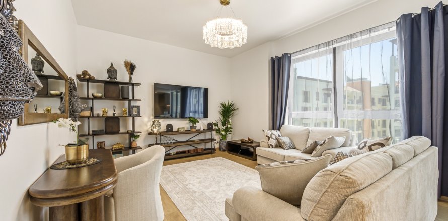 Apartament în Jumeirah, Dubai, EAU 2 dormitoare, 124.53 mp.  №748625