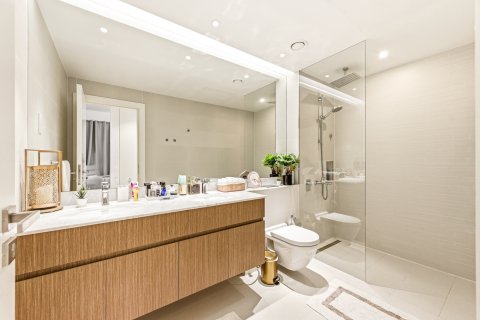Apartament de vânzare în Jumeirah, Dubai, EAU 2 dormitoare, 124.53 mp. №748625 - poză 15