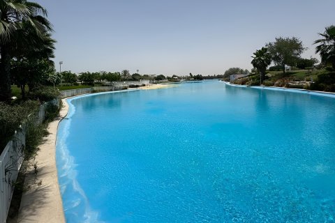 Villa in Dubai, UAE 6 bedrooms, 393.37 sq.m. № 748521 - photo 19