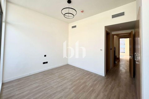 Řadový dům v Dubai Investment Park, SAE 4 ložnice, 80.07 m² Č.: 748626 - fotografie 8