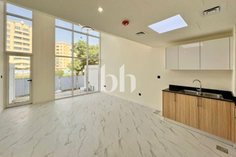 Řadový dům v Dubai Investment Park, SAE 4 ložnice, 80.07 m² Č.: 748626 - fotografie 2