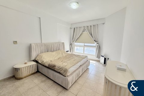 Apartamento en venta en Jumeirah Village Circle, Dubai, EAU 2 dormitorios, 108 m2 № 667218 - foto 11