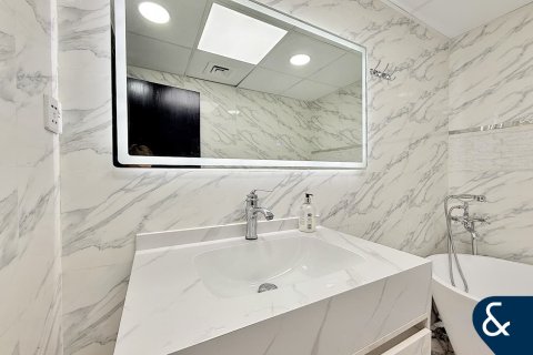 Apartamento en venta en Jumeirah Village Circle, Dubai, EAU 2 dormitorios, 108 m2 № 667218 - foto 16