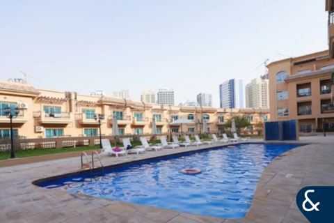 Apartamento en venta en Jumeirah Village Circle, Dubai, EAU 2 dormitorios, 108 m2 № 667218 - foto 17