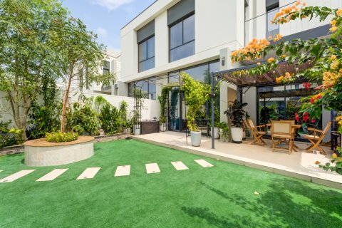 Stadthaus in Dubai, VAE: 3 Schlafzimmer, 204 m2 Nr. 709745