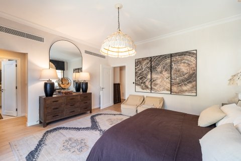 Vilă de vânzare în Dubai, EAU 4 dormitoare, 333 mp.  №709747 - poză 8