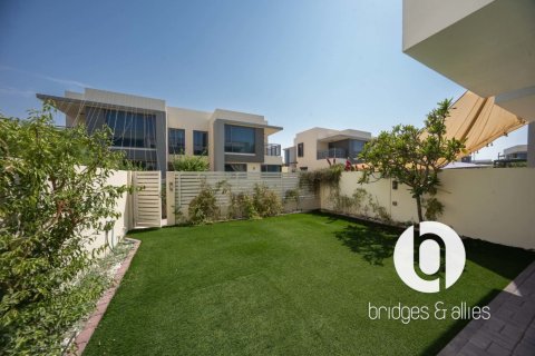 Vila di Dubai Hills Estate, UEA 3 kamar tidur, 209 m2 nomor 719779 - foto 3