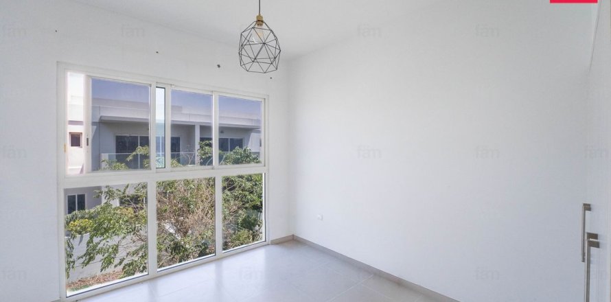 Māja Dubaijā, AAE 3 istabas, 181.2 m2 Nr. 722650