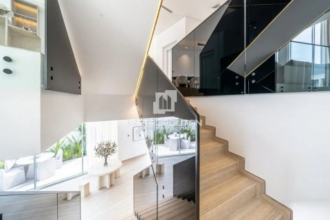 Vila v Al Barari, Dubai, SAE 4 ložnice, 180 m² Č.: 664796 - fotografie 13