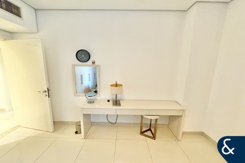 Lakás itt: Business Bay, Dubai, EAE, 2 hálószoba, 130 m², azonosító: 666631 - fénykép 9