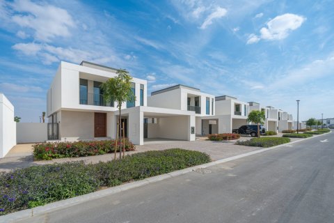 Вилла Dubai South (Dubai World Central), Дубай, БАӘ-да 3 жатын бөлмелер, 481 м² № 687739 - фото 2