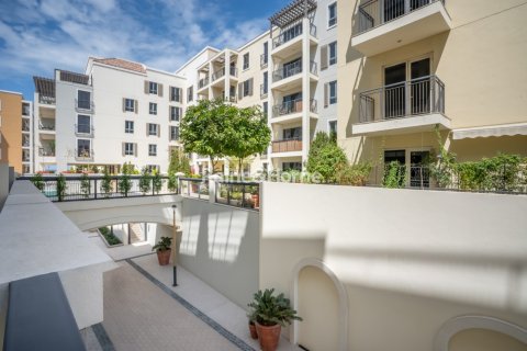 Apartamento en Jumeirah, Dubai, EAU 2 dormitorios, 136.5 m² № 707574