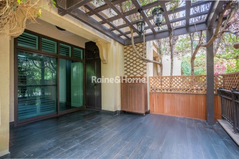 Appartement te huur in Old Town, Dubai, VAE 2 slaapkamers, 191 vr.m., nr 707576 - foto 15