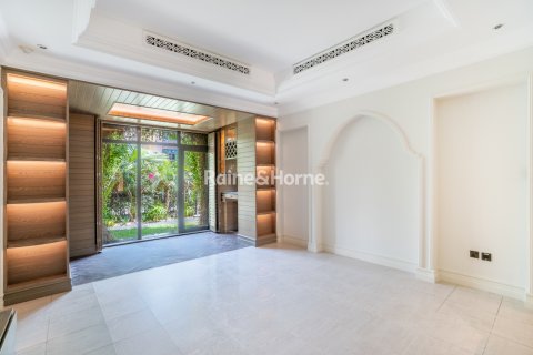 Appartement te huur in Old Town, Dubai, VAE 2 slaapkamers, 191 vr.m., nr 707576 - foto 4