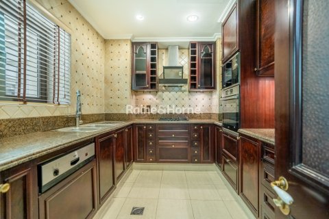 Appartement te huur in Old Town, Dubai, VAE 2 slaapkamers, 191 vr.m., nr 707576 - foto 3