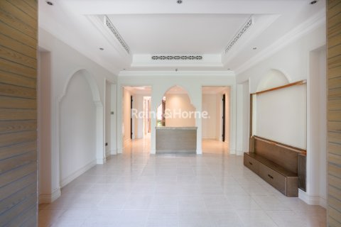 Appartement te huur in Old Town, Dubai, VAE 2 slaapkamers, 191 vr.m., nr 707576 - foto 12